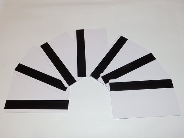 Tarjetas con banda magnética (HiCo). Blancas, sin imprimir.